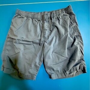 Uniqlo Men’s Shorts. Size XL. Very Good Condition.